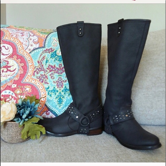 Leather boots perfect for fall and winter!! - Picture 1 of 1